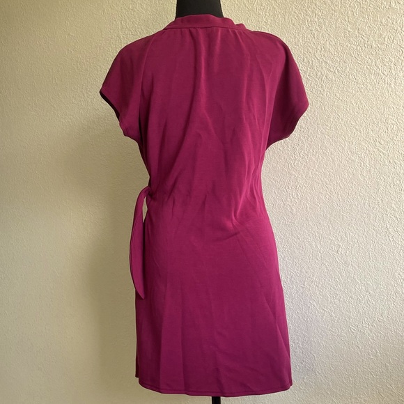 Unique Pink MIDI Dress With Side Tie Knot Short Sleeves - Picture 6 of 11